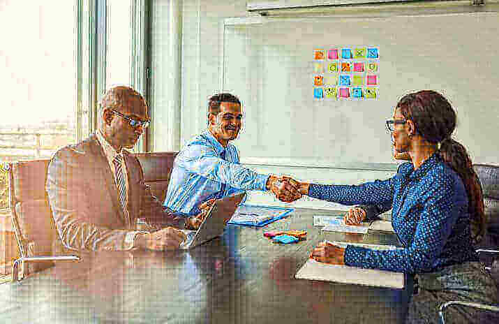 How-Personal-Is-Too-Personal-On-A-Dinner-Job-Interview-715x464 How Personal Is Too Personal On A Dinner Job Interview?
