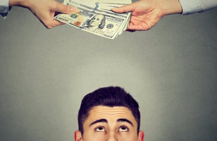 iStock-636141586-1100x733_c Why You Should Try Only Buying in Cash