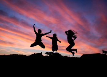 Three Girls Dish About Money