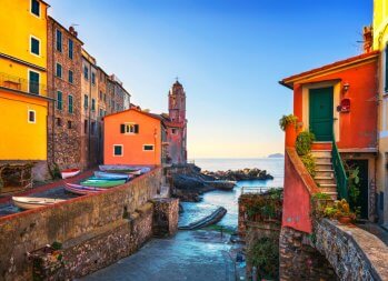 Traveling Cheap: Is Hostel Life Right for You?