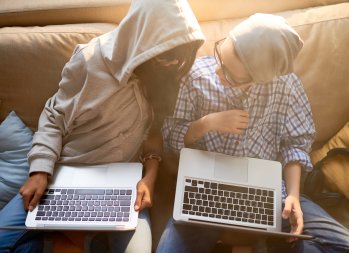 4 Great Ways Teens Can Make Money Blogging
